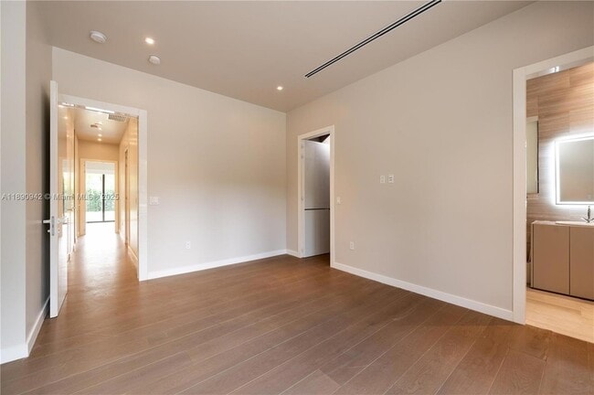 Building Photo - 11200 SW 60th Ave
