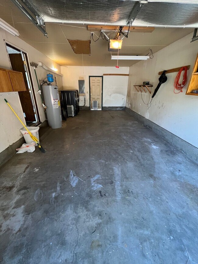 Building Photo - Great 3 Bed/2 Bath Single Family Home in NE Bend - Pheasant Court