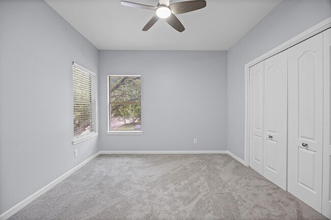 Building Photo - 6000 Shepherd Mountain Cove