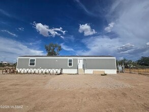 Building Photo - 5800 E Hermans Rd