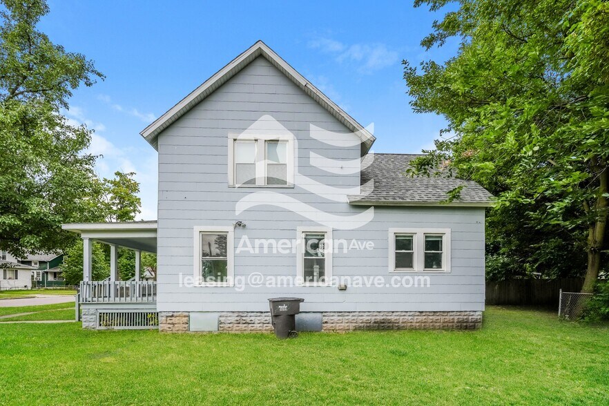 Building Photo - 114 W Cleveland Ave