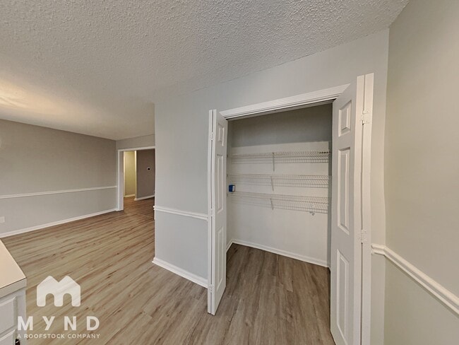 Building Photo - 51 Richaven Pl