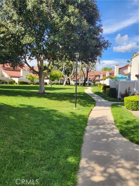 Building Photo - 22804 Chardonnay Dr