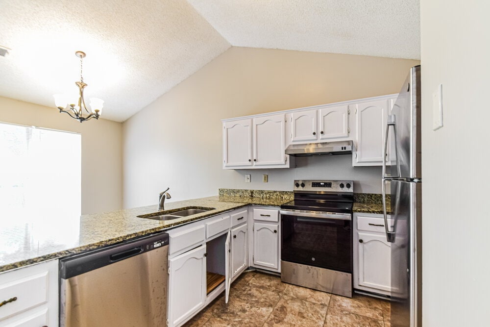 Building Photo - 7171 Dunbarton Dr