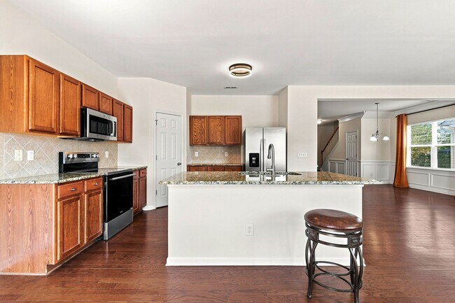 Building Photo - 4332 Burchard Dr