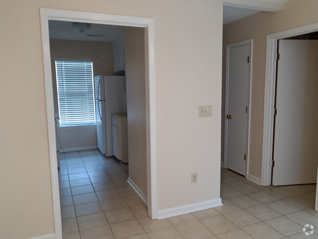 Building Photo - 4725 Bayfield Dr