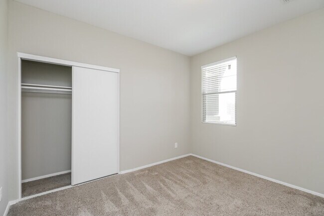 Building Photo - 12169 W Del Rio Ln