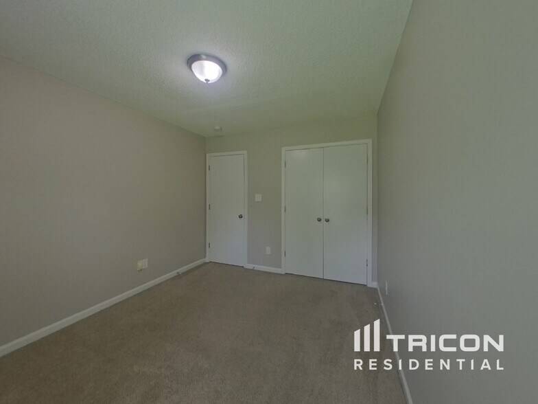 Building Photo - 6303 McIntyre Ridge Dr