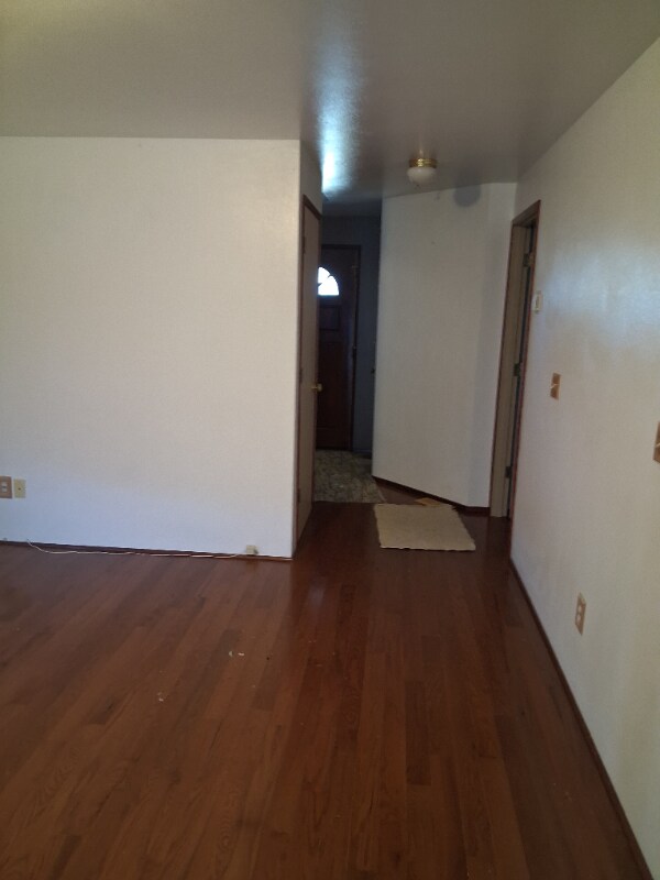 Building Photo - 1345 Beach Ave