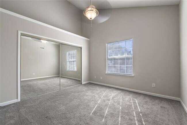 Building Photo - 1107 Sandy Ln Dr