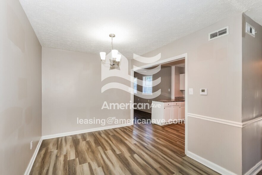 Building Photo - 1118 Alderman St NE