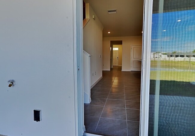 Building Photo - 310 Mangrove Shade Cir