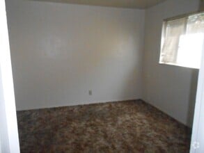 Building Photo - stat1032