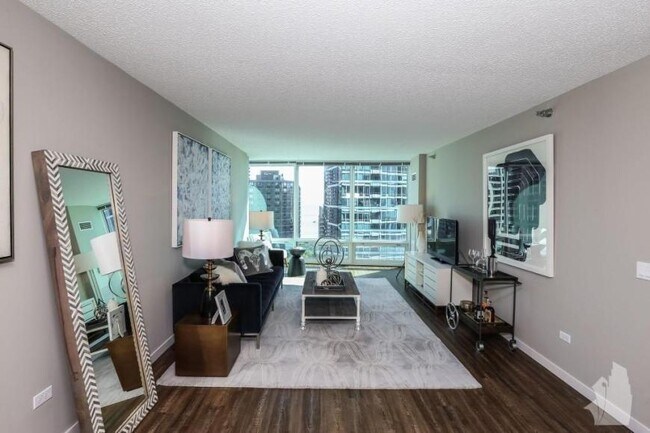 Building Photo - 1 bedroom in Chicago IL 60611