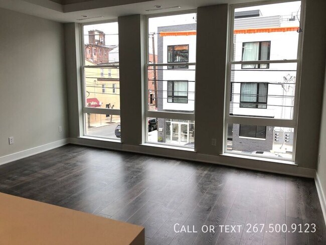 Building Photo - 1236 N 5th St