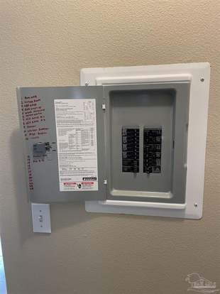 Building Photo - 319 Loveland Cir