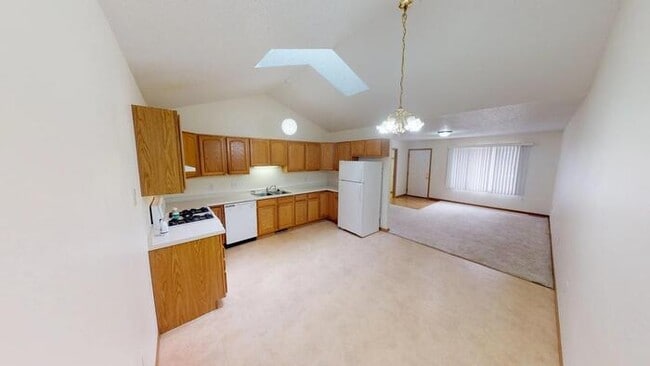 Building Photo - 306 S 13th St