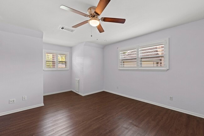 Building Photo - 8318 Everleaf Dr