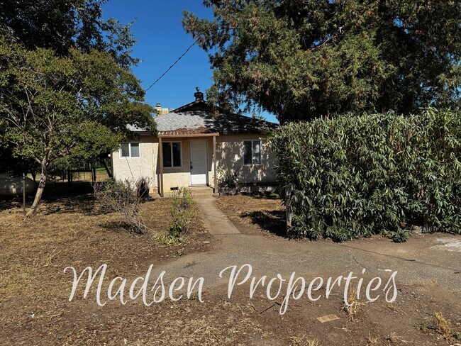 Building Photo - 3156 Burdick Rd