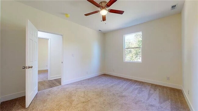 Building Photo - 3050 St Paul St