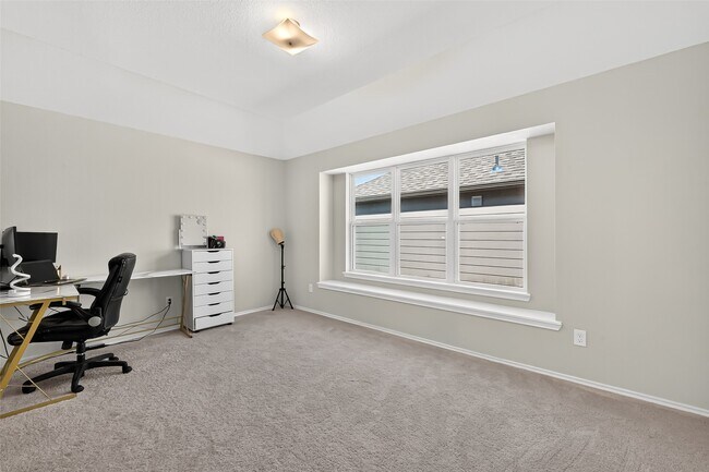 Building Photo - 1601 Darwin Cedar Dr