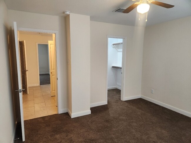 Building Photo - 10401 Bauman Rd