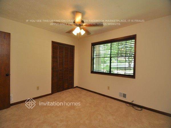 Building Photo - 3336 Alcazar Dr SW