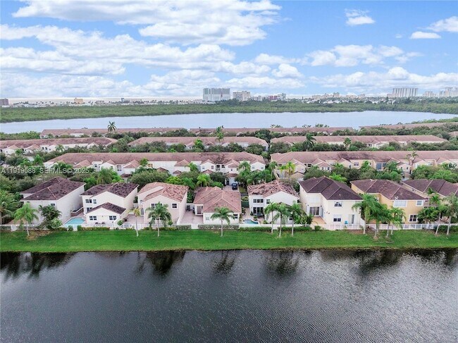 Building Photo - 935 Lemonwood Ct