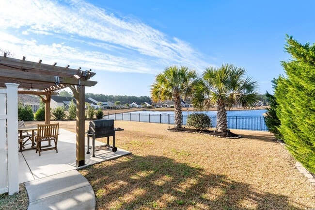 Building Photo - 2401 Hobart St