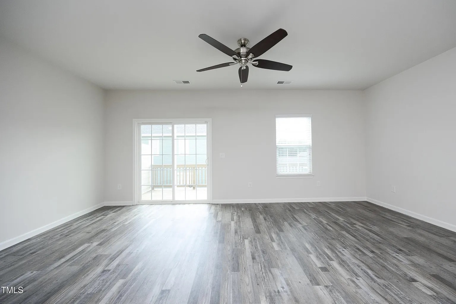 Building Photo - Room in Townhome on Excelsior Grand Ave