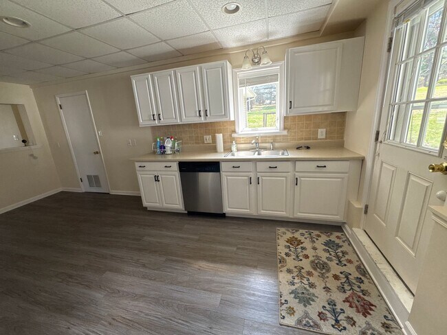 Building Photo - 3676 Lower Saucon Rd