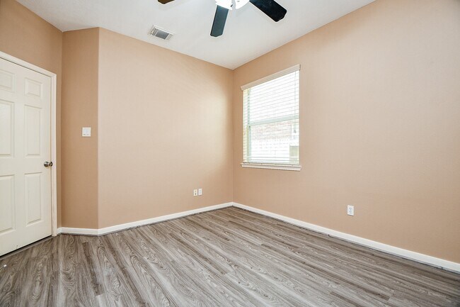 Building Photo - 25710 Caddo Passway