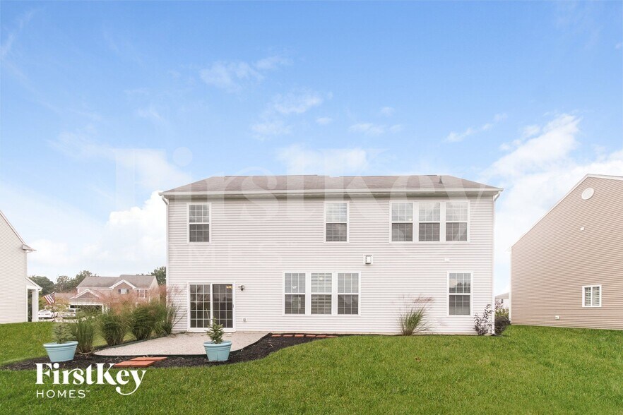 Building Photo - 6924 Park Grove Blvd