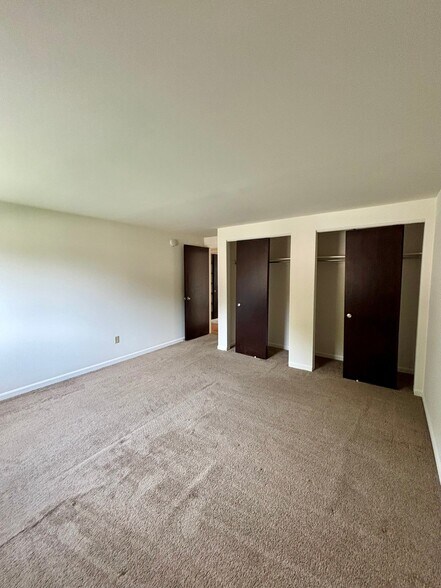 Building Photo - 110 Losson Rd