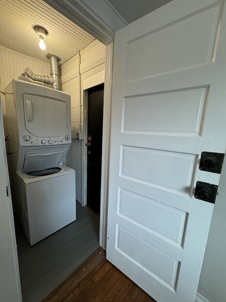 Laundry Room/Utility Closet - 1482 Woodbine Ave SE