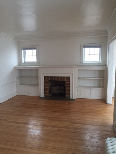 Building Photo - 2544 N Maryland Ave
