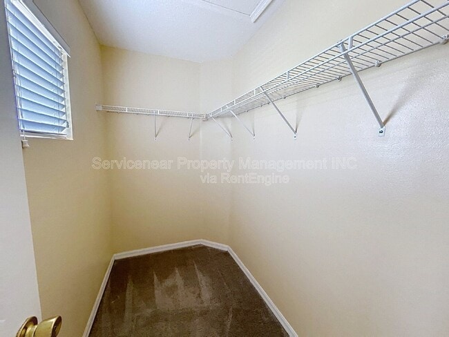 Building Photo - 8528 Sandpiper Ridge Ave