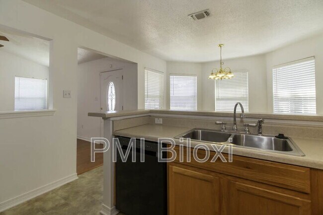 Building Photo - 11107 Dede Dr