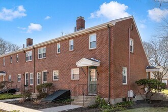 Building Photo - 39 Charlesbank Rd