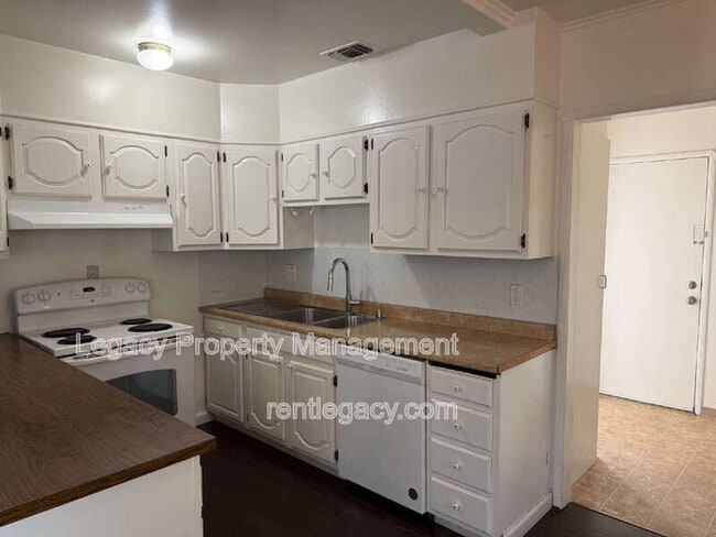 Building Photo - 5340 U St