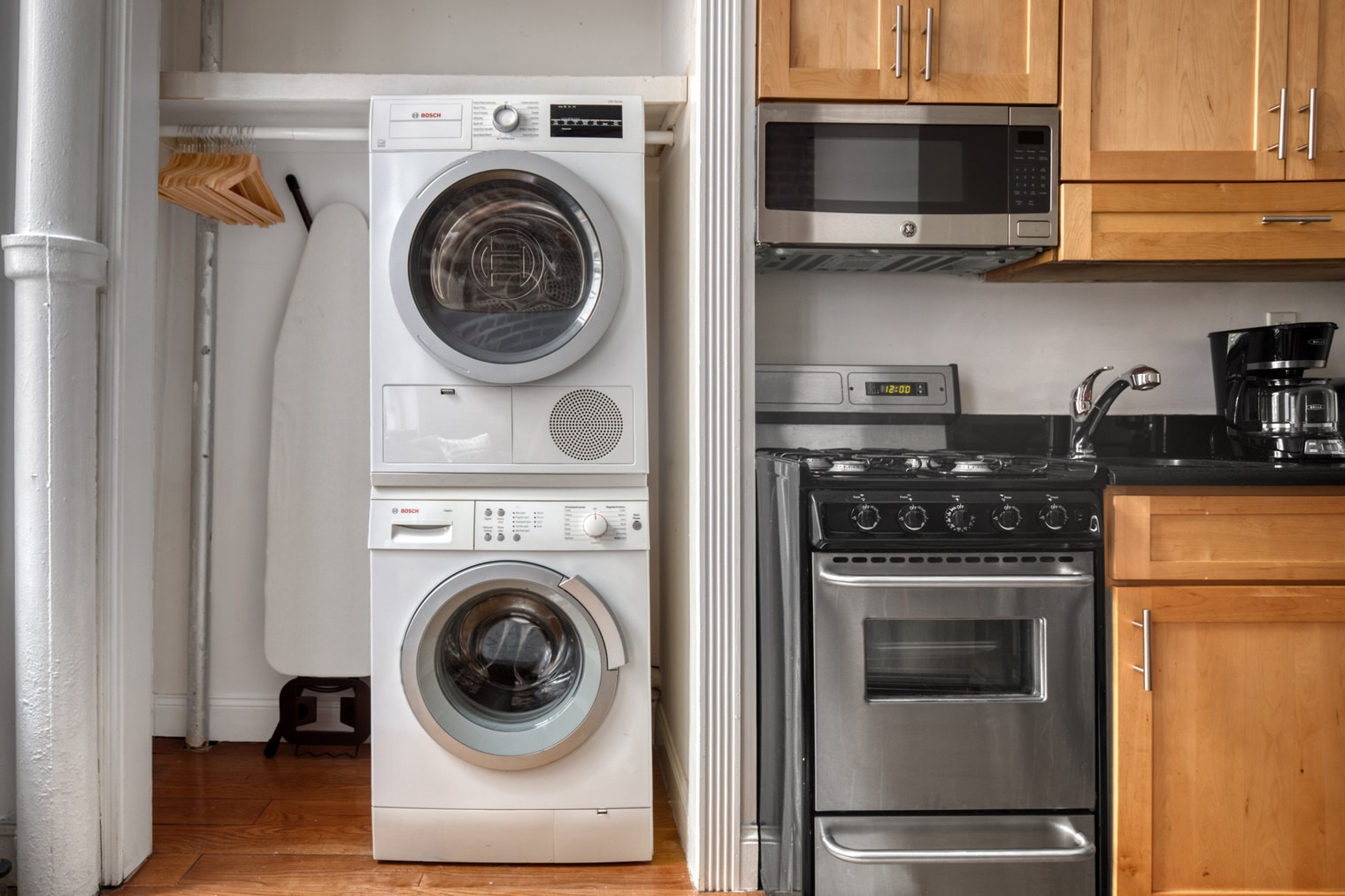 Building Photo - 221 Mott St