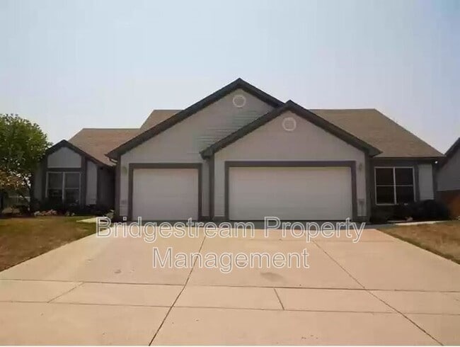 Building Photo - 1634 Tamworth Cir