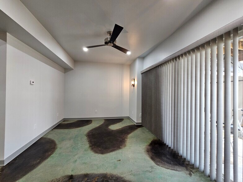 Building Photo - 3136 Hermina St