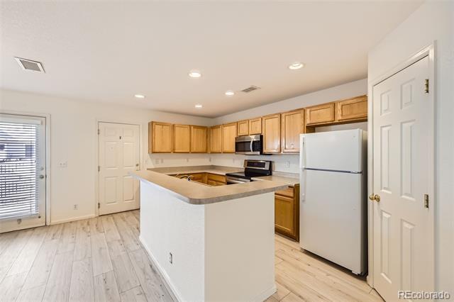 Building Photo - 5833 N Biscay St