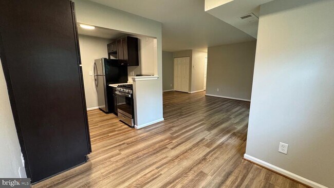Building Photo - 7097 Spring Garden Dr