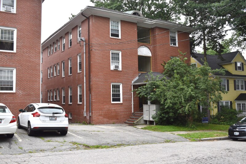 Building Photo - 61 Slater Ave