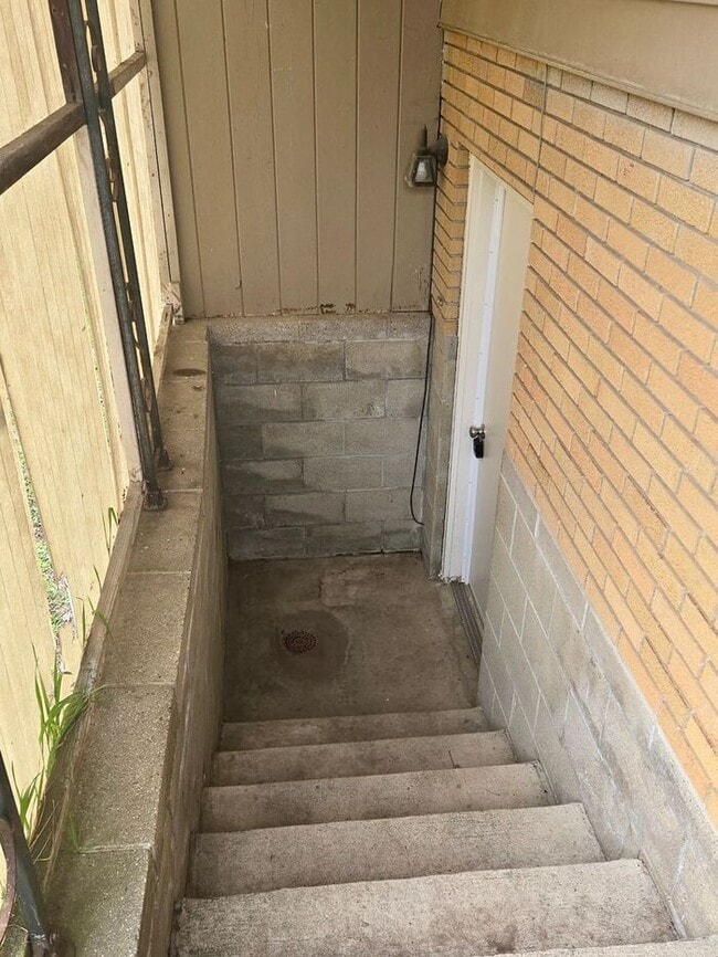 Building Photo - 1 bedroom unit Berrien Springs