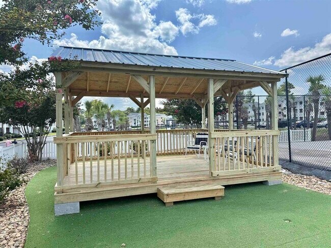 Building Photo - 637 Waterway Village Blvd