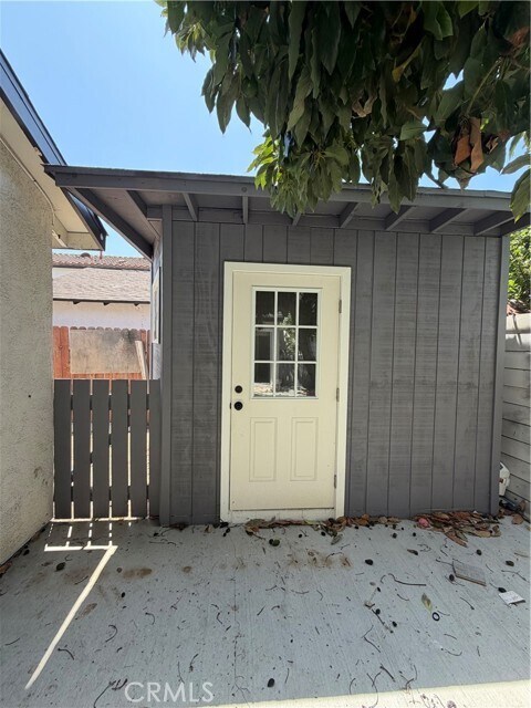 Building Photo - 10515 Firmona Ave