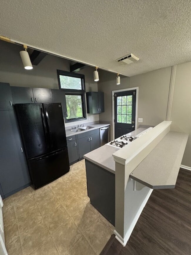 Building Photo - 1324 Lofton Way